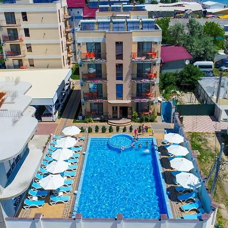 Hotel Grand More Zatoka Buitenkant foto