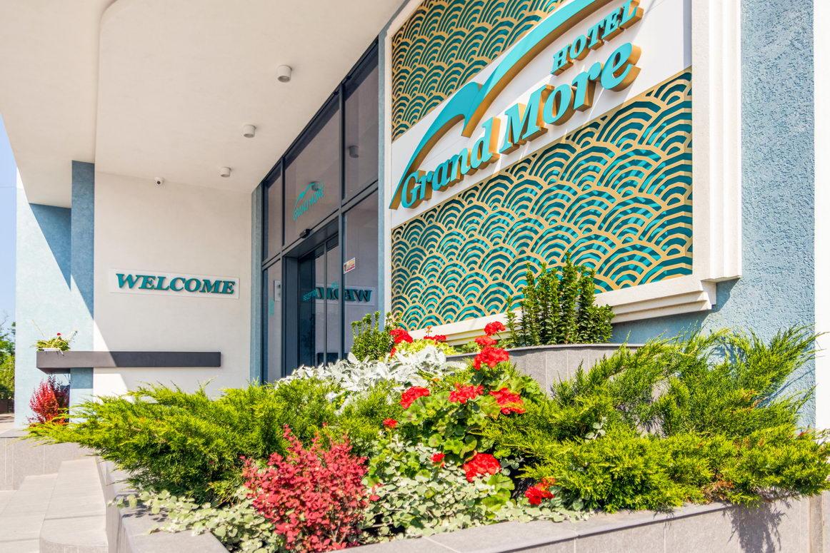 Hotel Grand More Zatoka Buitenkant foto