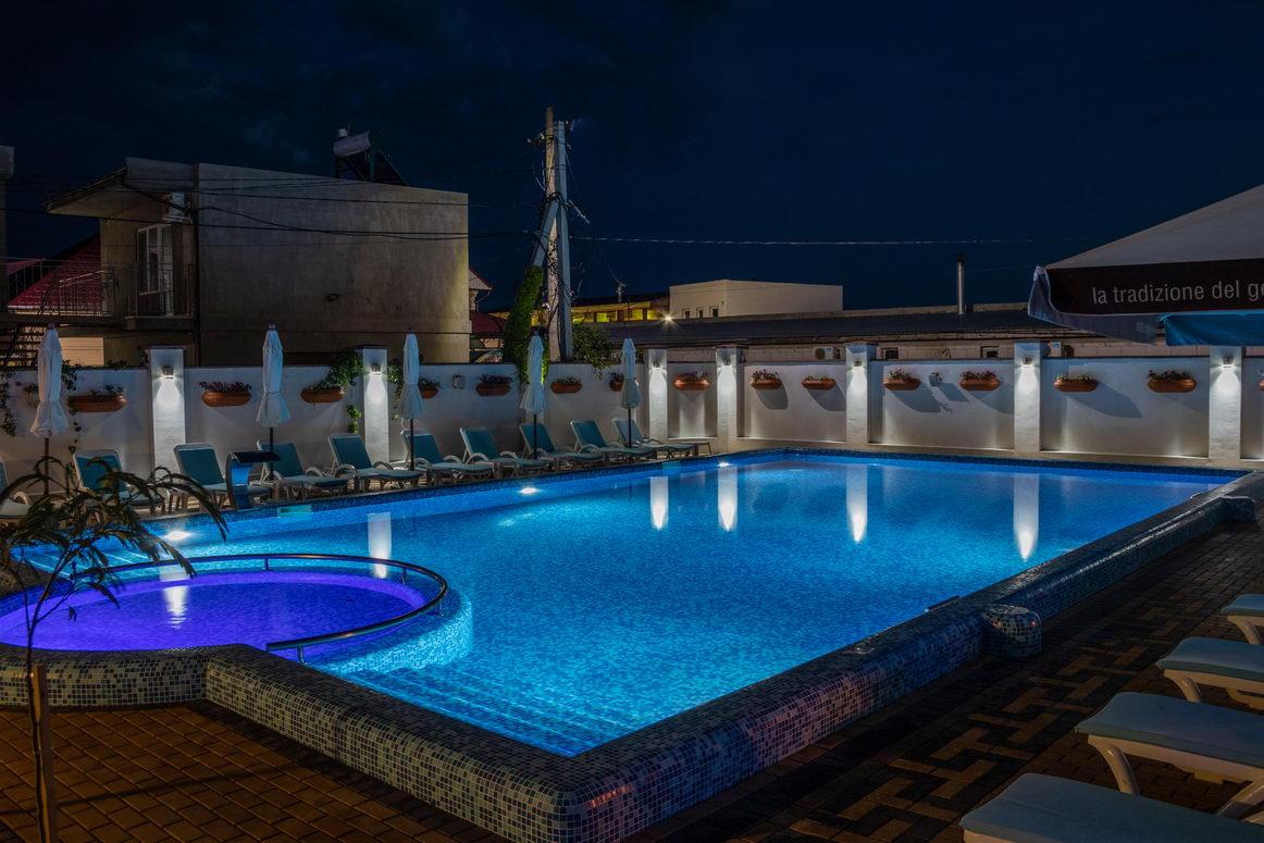 Hotel Grand More Zatoka Buitenkant foto