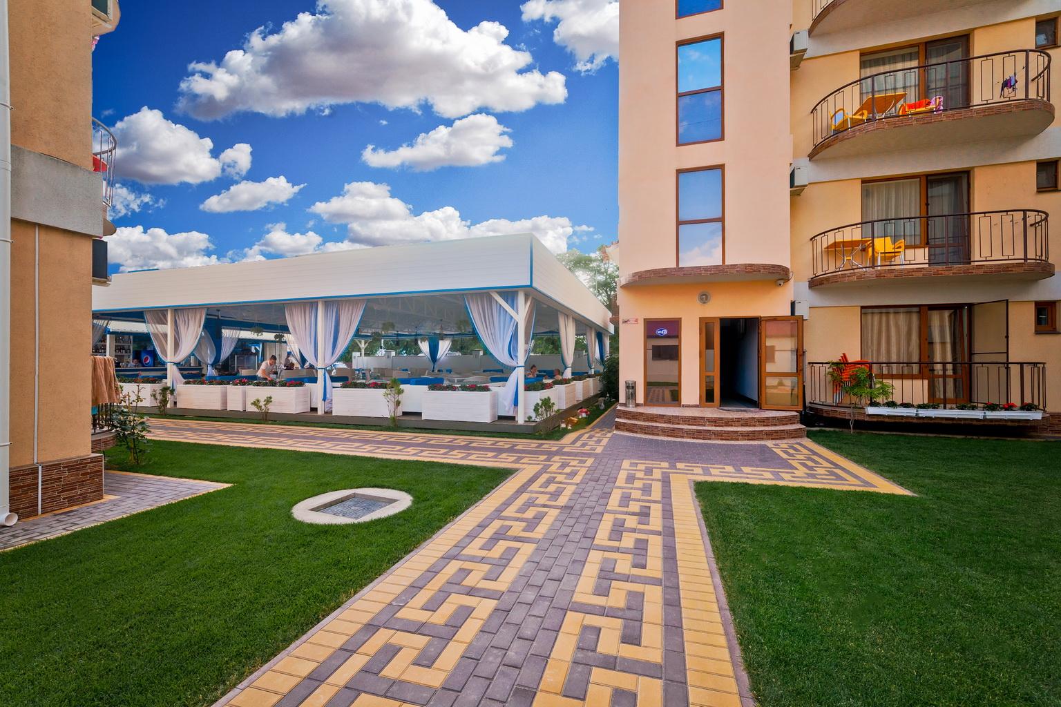 Hotel Grand More Zatoka Buitenkant foto